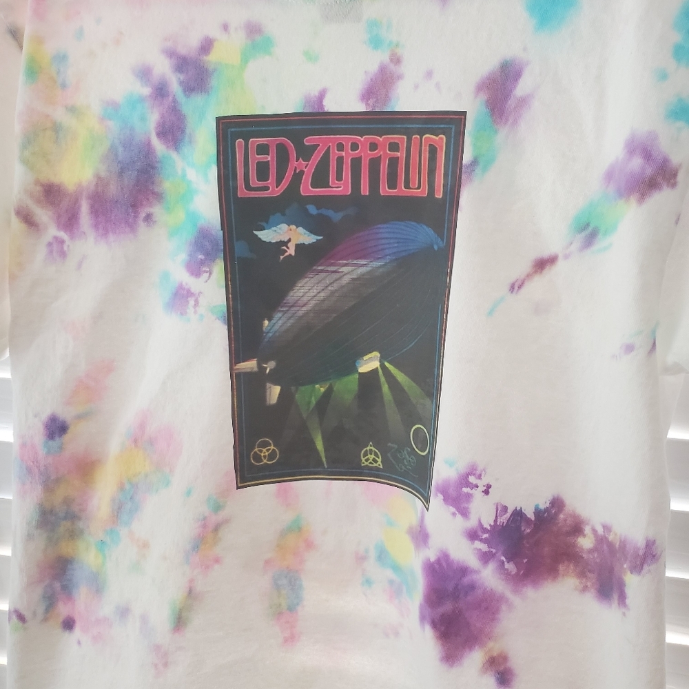 Custom tee - Picture 2 of 3